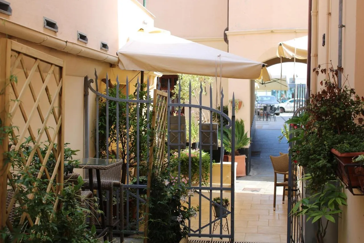 Blackstone Apartment Varazze 0*,  Italy